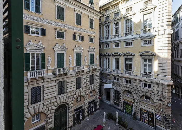 Art Near Lomellini Street By Wonderful Italy